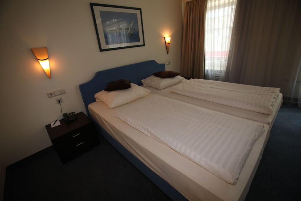 Hotel Novum Continental Frankfurt 3*