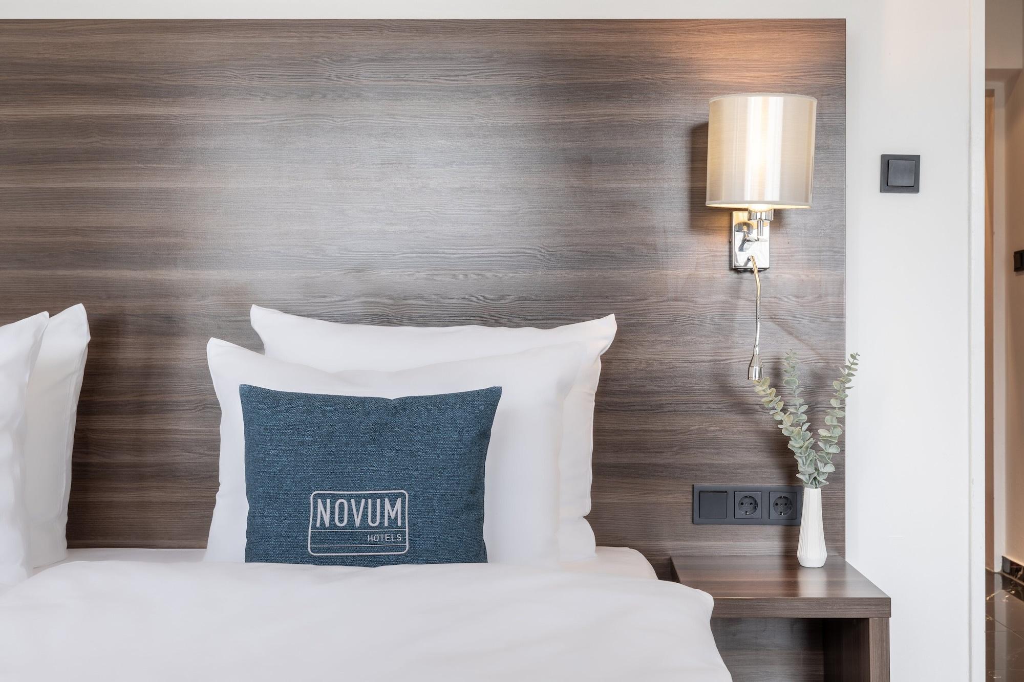 Novum Continental Frankfurt Hotel 3*