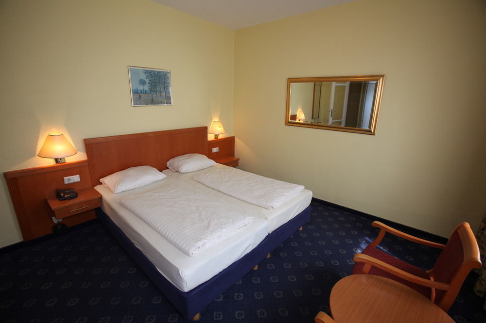 Novum Continental Frankfurt Hotel 3*